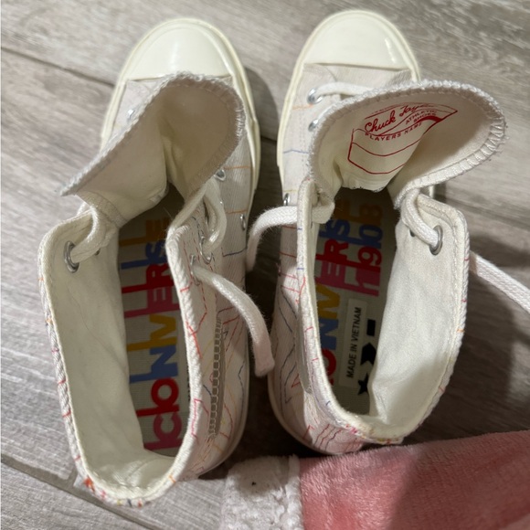 Converse High Tops - Picture 6 of 6